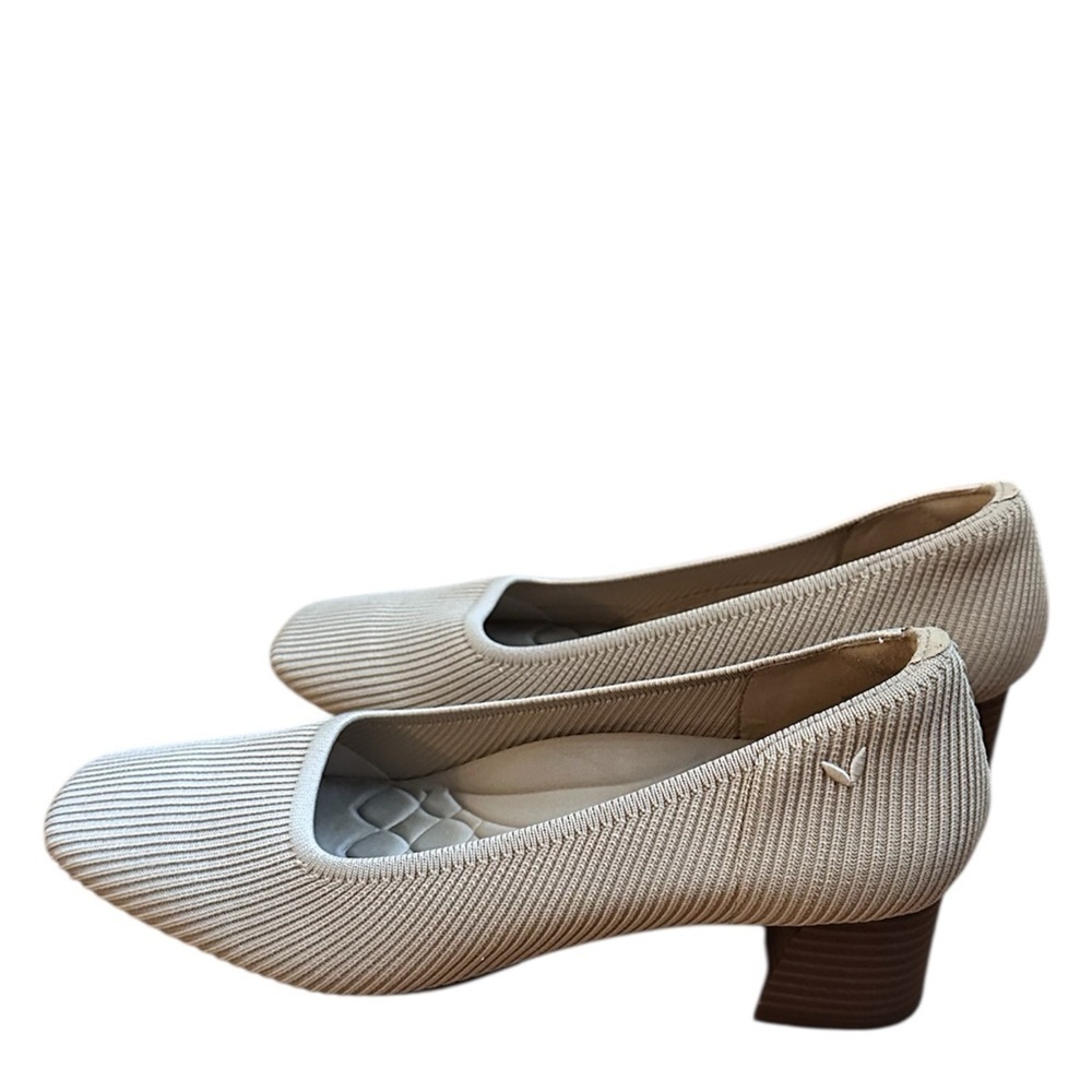 EUC Vivaia Melody Pro Square Toed Chunky Heel